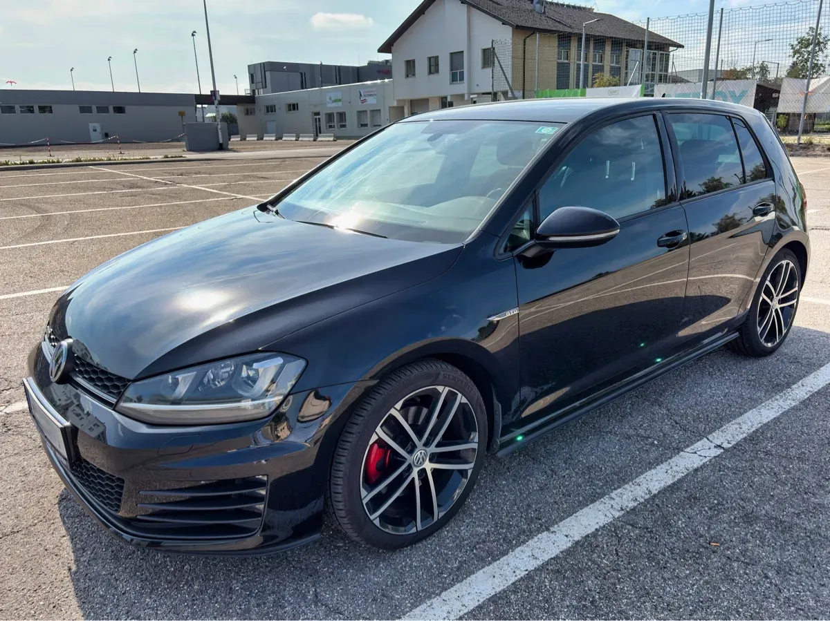 Volkswagen Golf 2015 photo 2