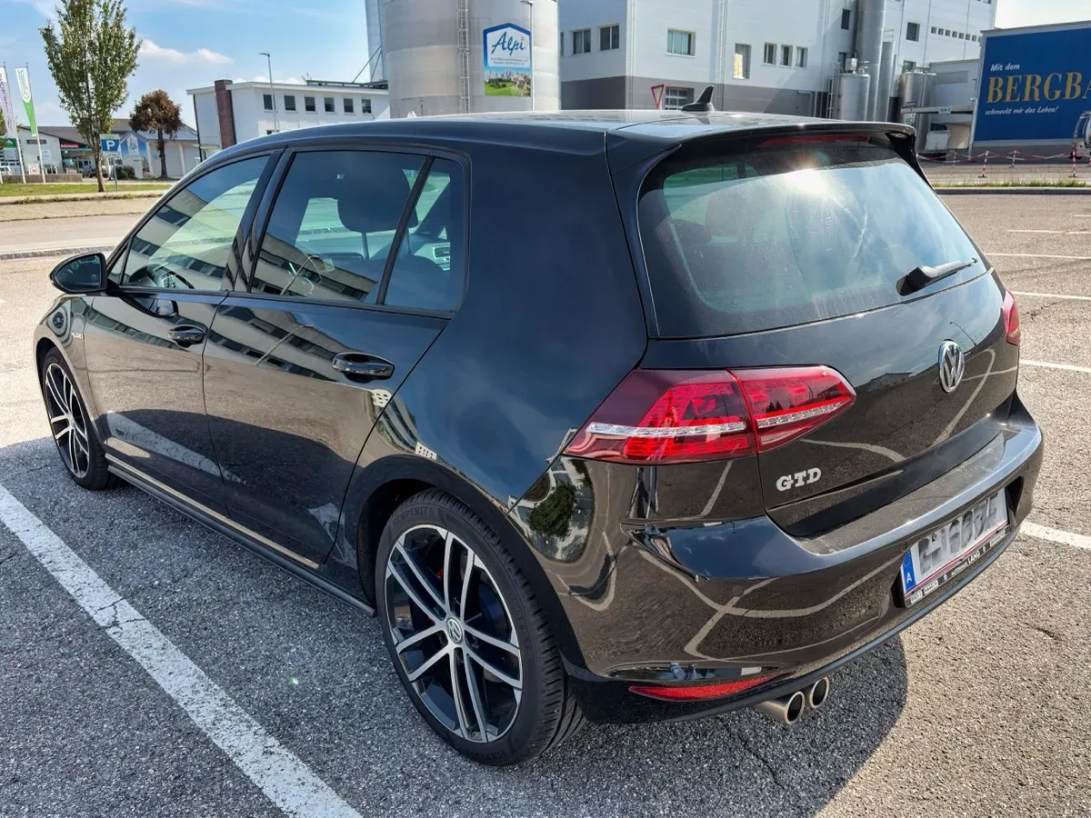 Volkswagen Golf 2015 photo 3