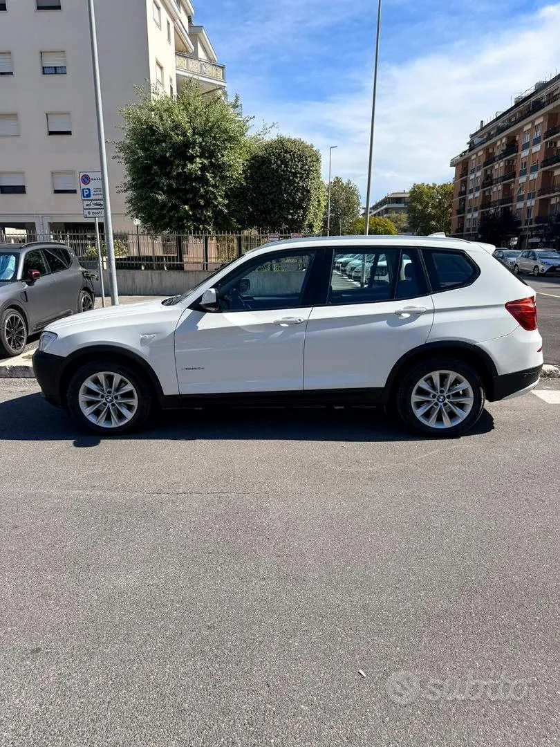 BMW X3 2012 photo 2