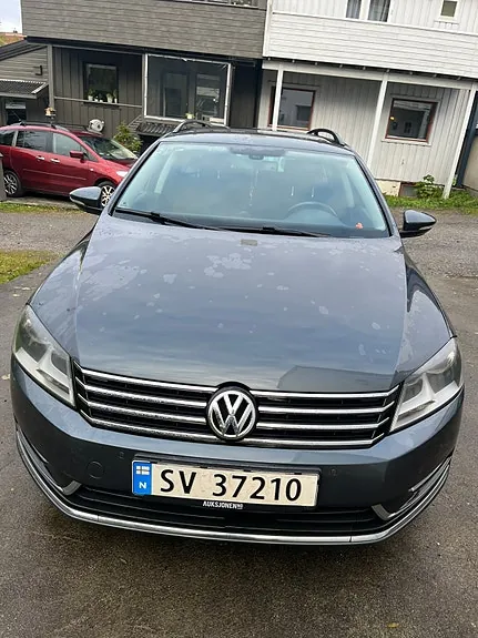 Volkswagen Passat 2013 photo 2