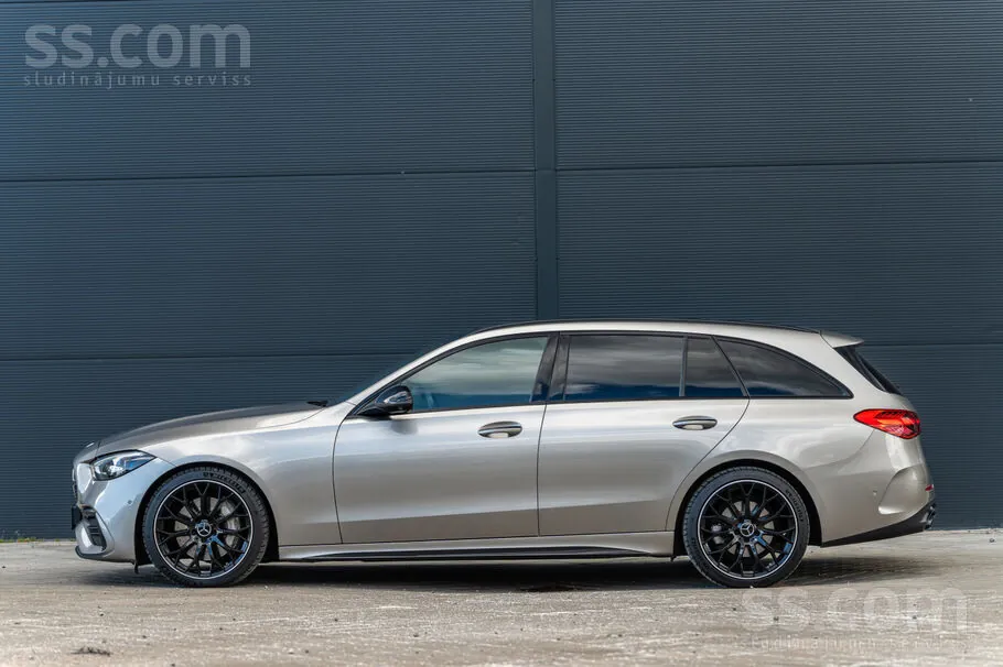Mercedes-Benz C220 2023 photo 5