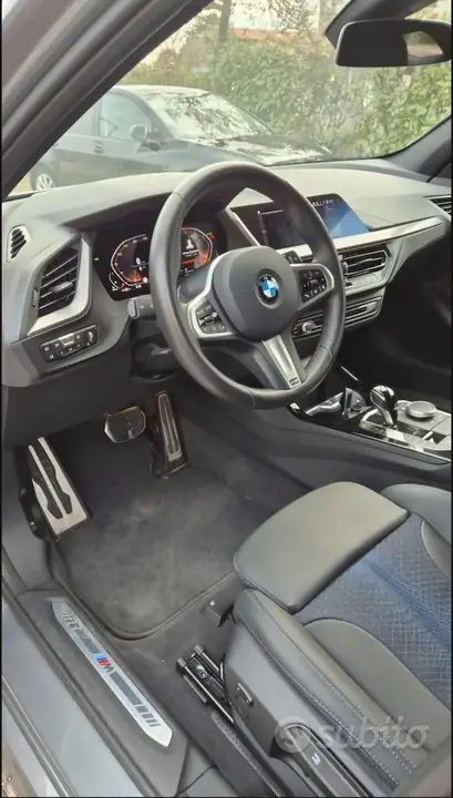 BMW 116D 2023 photo 3