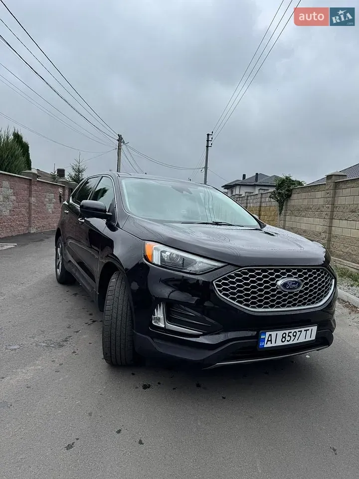 Ford Edge 2023 photo 2