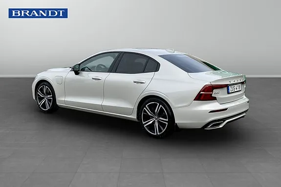 Volvo S60 2021 photo 2