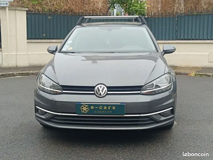Volkswagen Golf 2018 photo 2
