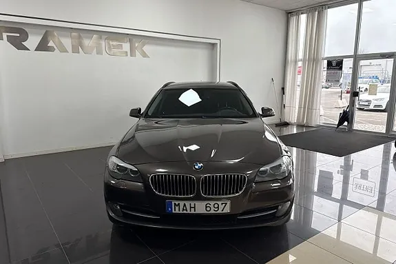 BMW 520D 2012 photo 2
