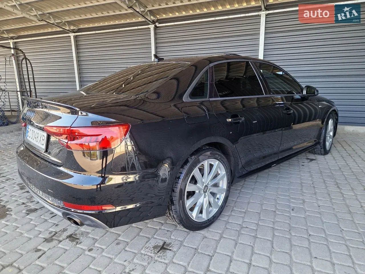 Audi A4 2016 photo 2
