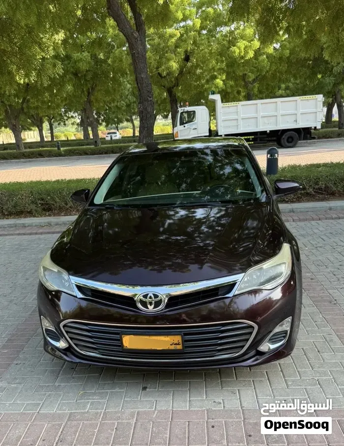 Toyota Avalon 2015 photo 2