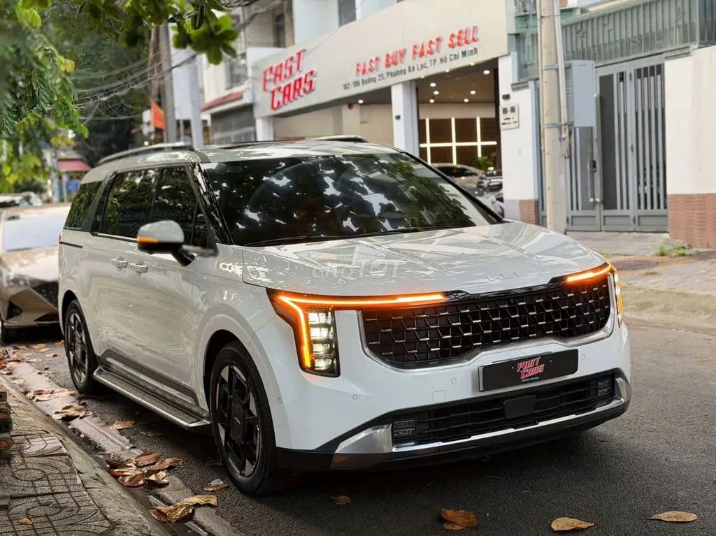 Kia Carnival 2024 photo 2