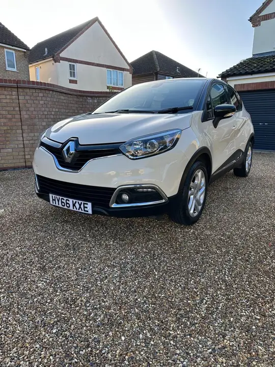 Renault Captur 2016 photo 2
