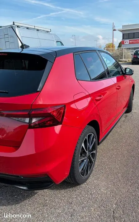 Skoda Fabia 2024 photo 2
