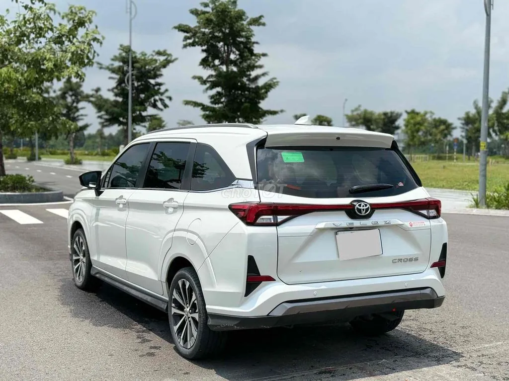 Toyota Veloz Cross 2023 photo 4