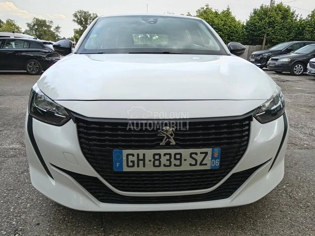 Peugeot 208 2022 photo 3