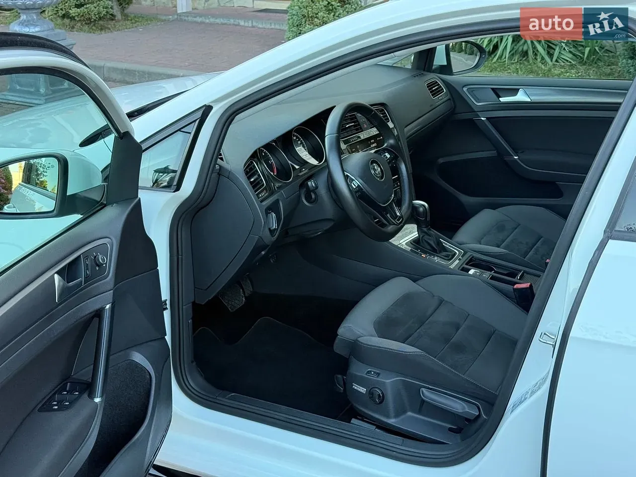 Volkswagen Golf 2019 photo 5