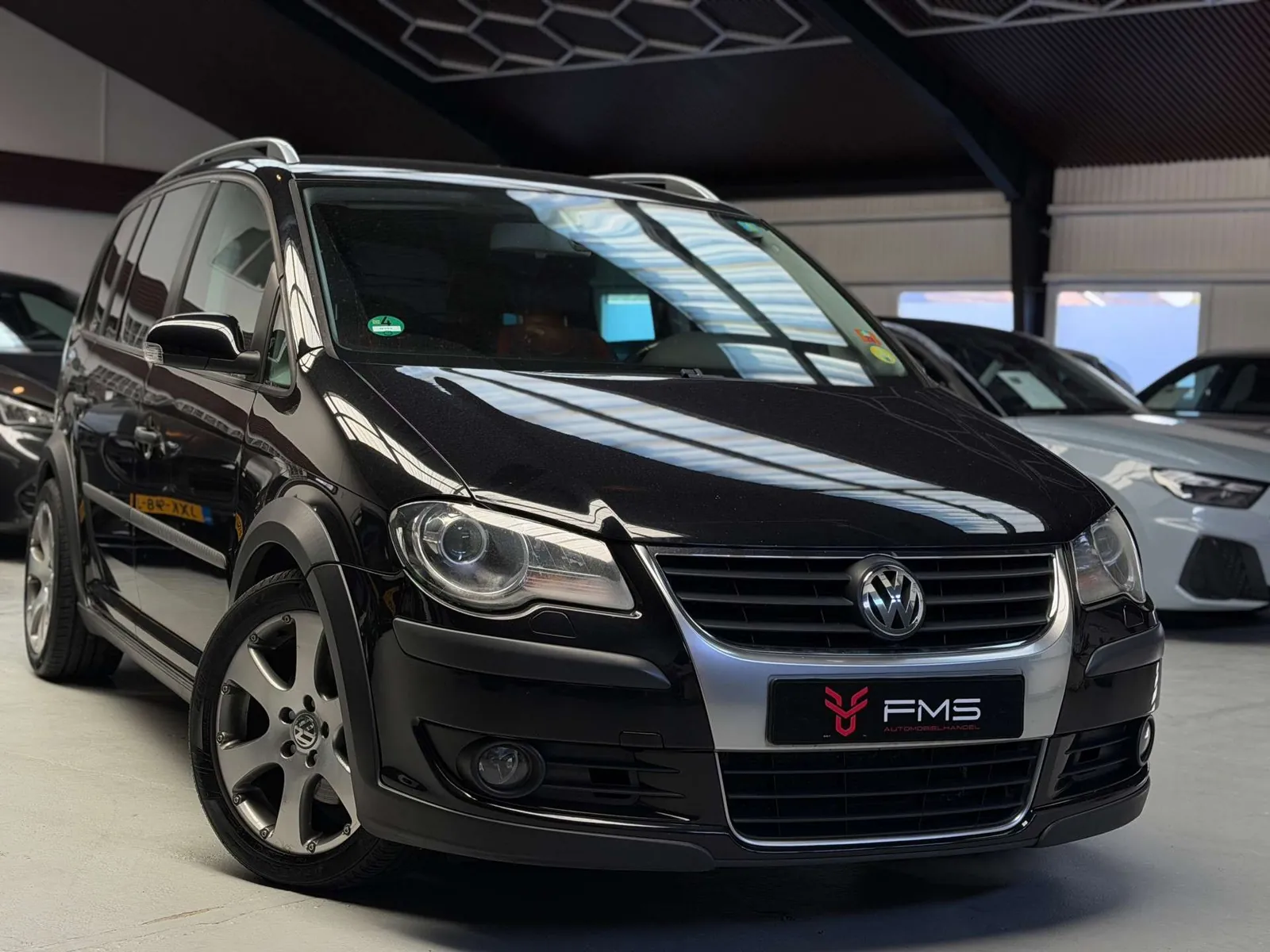 Volkswagen Cross Touran