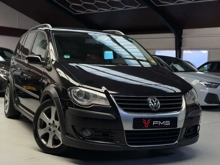 Volkswagen Cross Touran