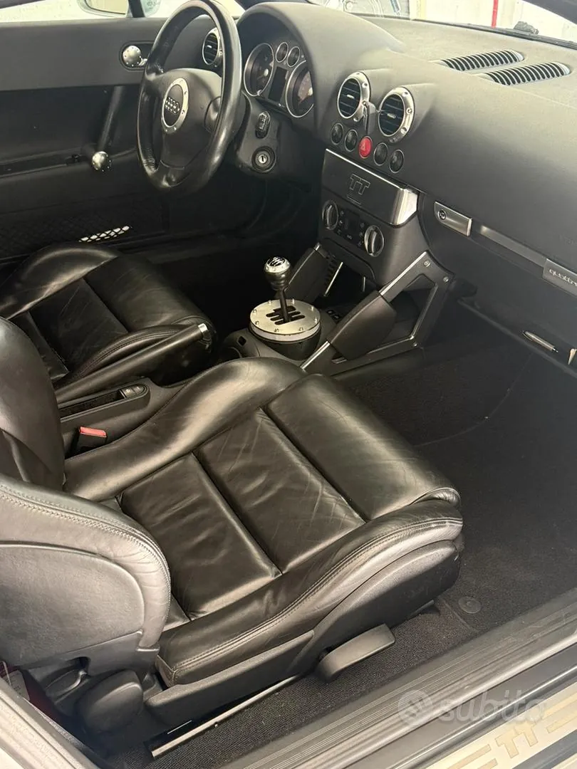 Audi Tt 2003 photo 2