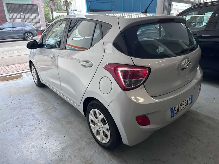 Hyundai I10 2014 photo 2