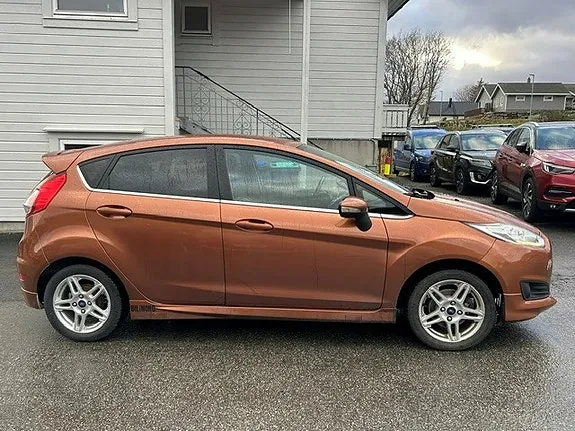 Ford Fiesta 2014 photo 5