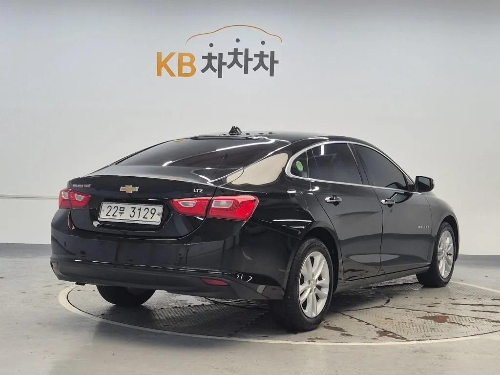 Chevrolet Malibu 2018 photo 3