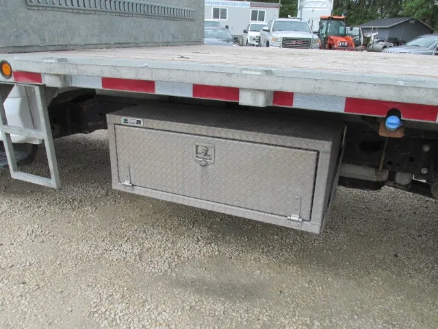 Ford Super Duty F-550 2023 photo 5
