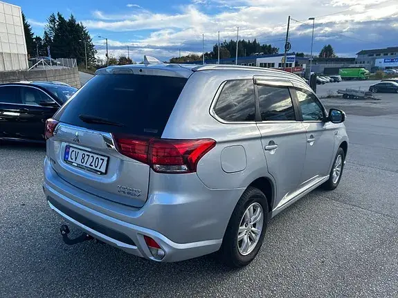 Mitsubishi Outlander 2017 photo 5