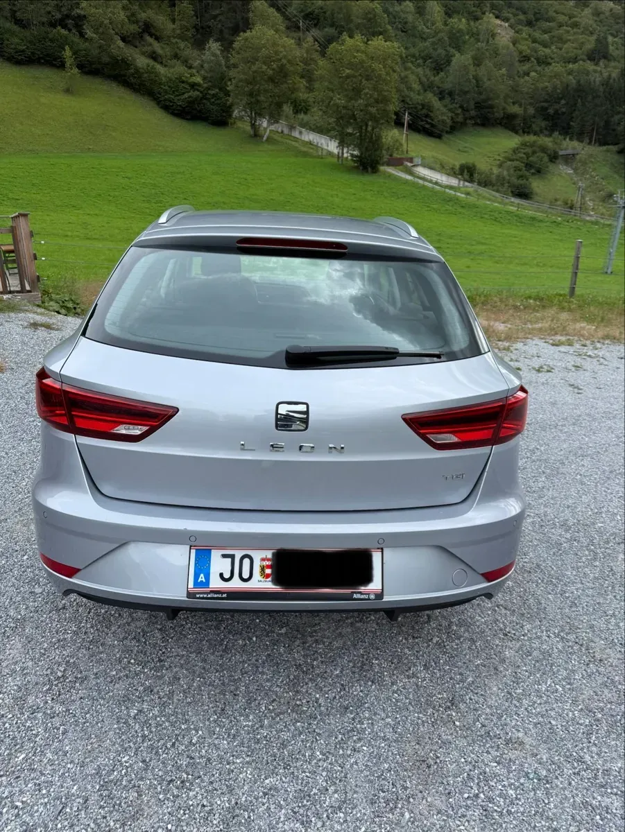 Seat Leon 2019 photo 2