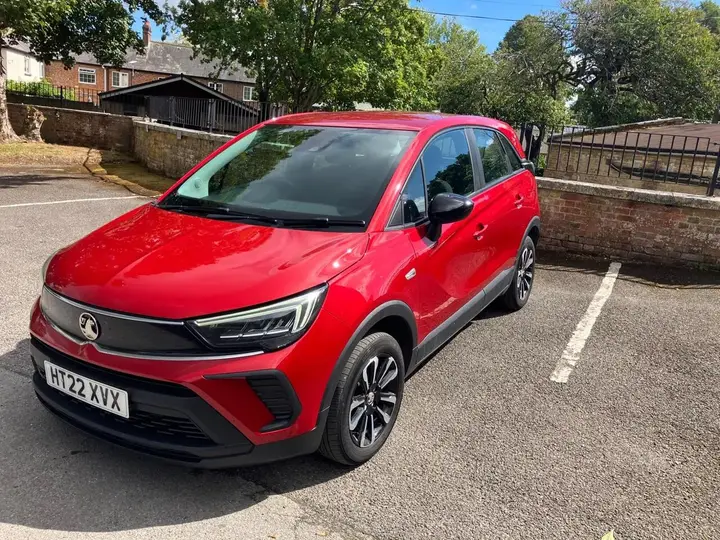 Vauxhall Crossland 2022 photo 2