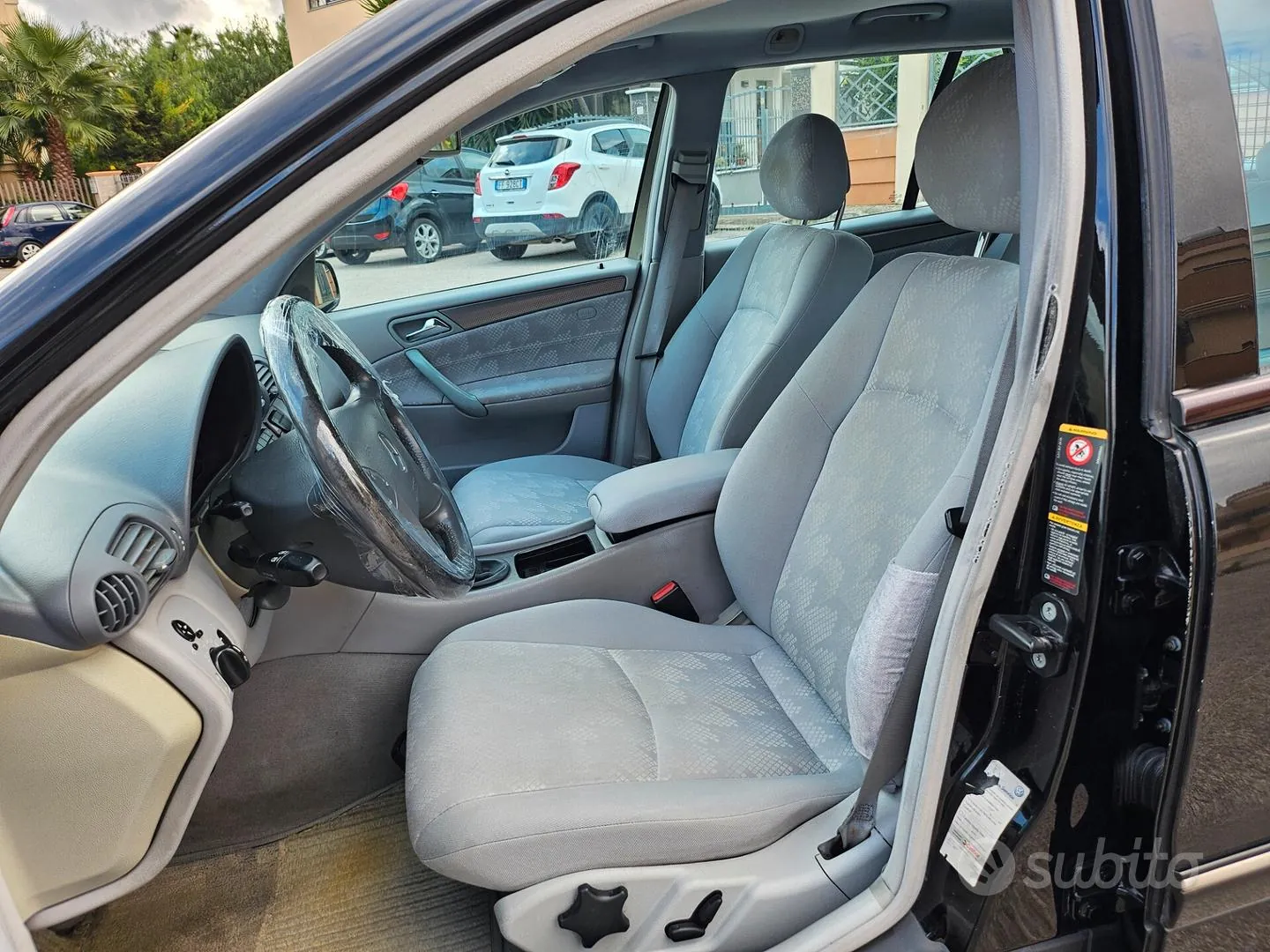 Mercedes-Benz C-Class 2004 photo 4