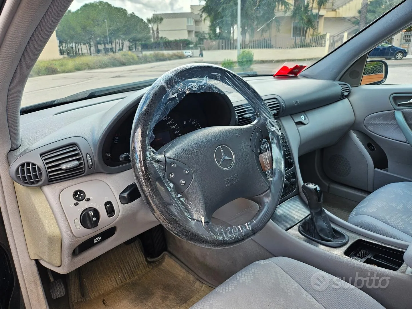 Mercedes-Benz C-Class 2004 photo 5