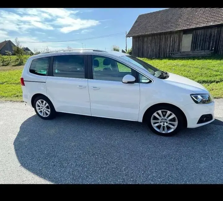 Seat Alhambra 2013 photo 2