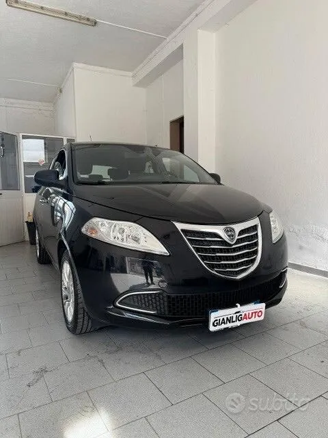 Lancia Ypsilon 2015 photo 2