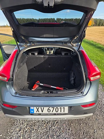 Volvo V40 Cross Country 2013 photo 5