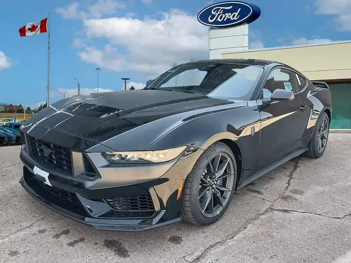 Ford Mustang 2026 photo 2