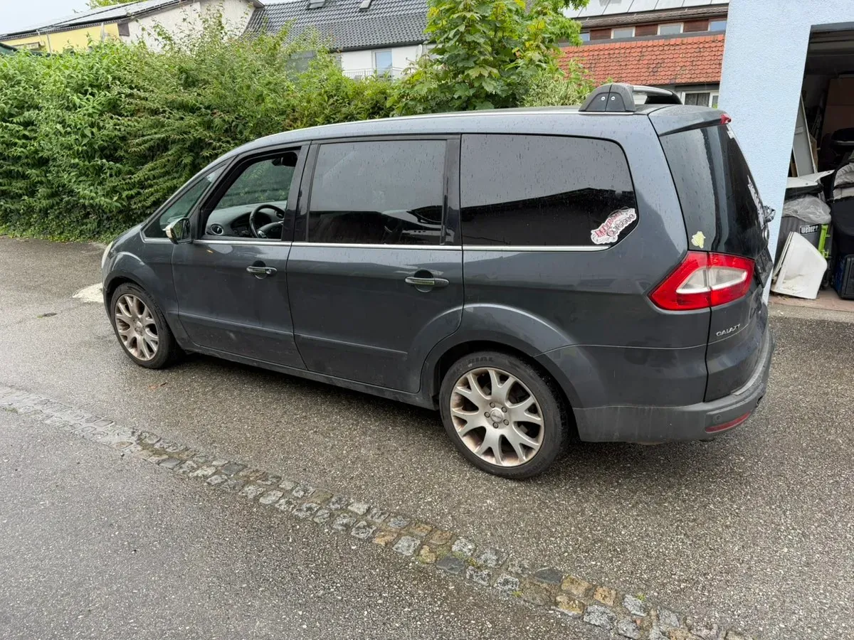 Ford Galaxy 2008 photo 2