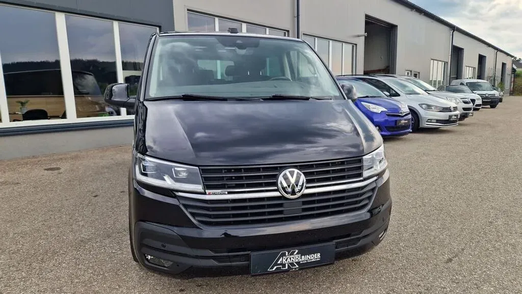 Volkswagen Multivan 2023 photo 3