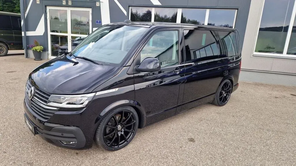 Volkswagen Multivan 2023 photo 2