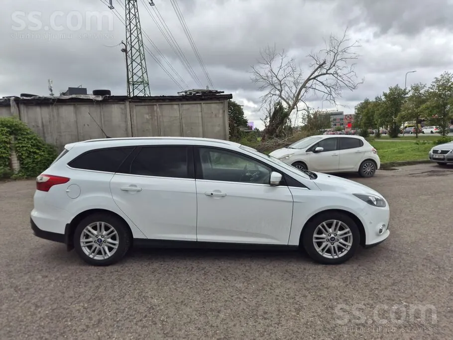 Ford Focus 2014 photo 5