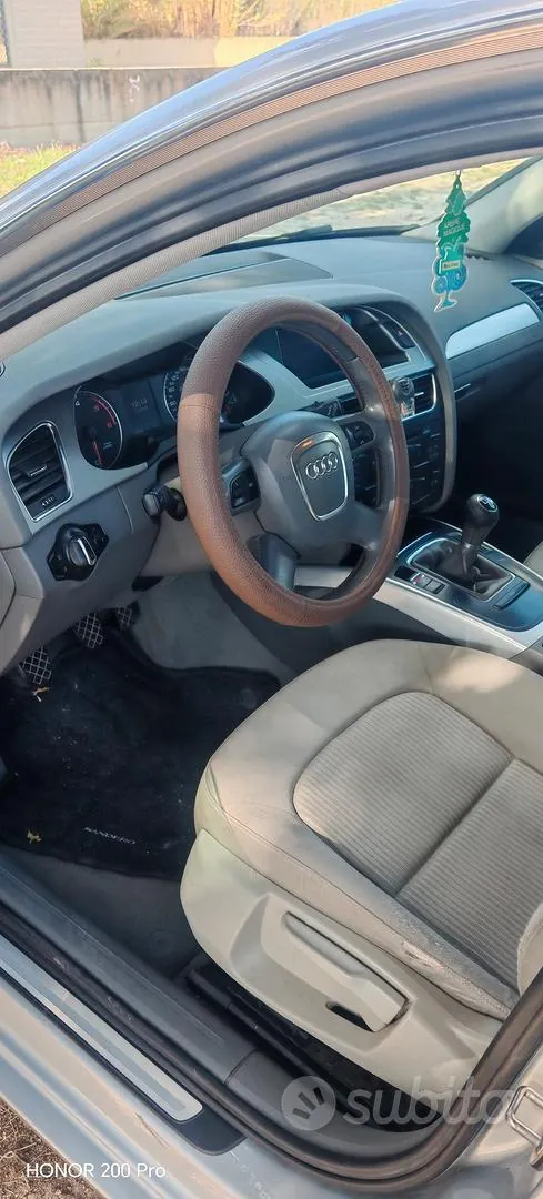 Audi A4 2009 photo 5