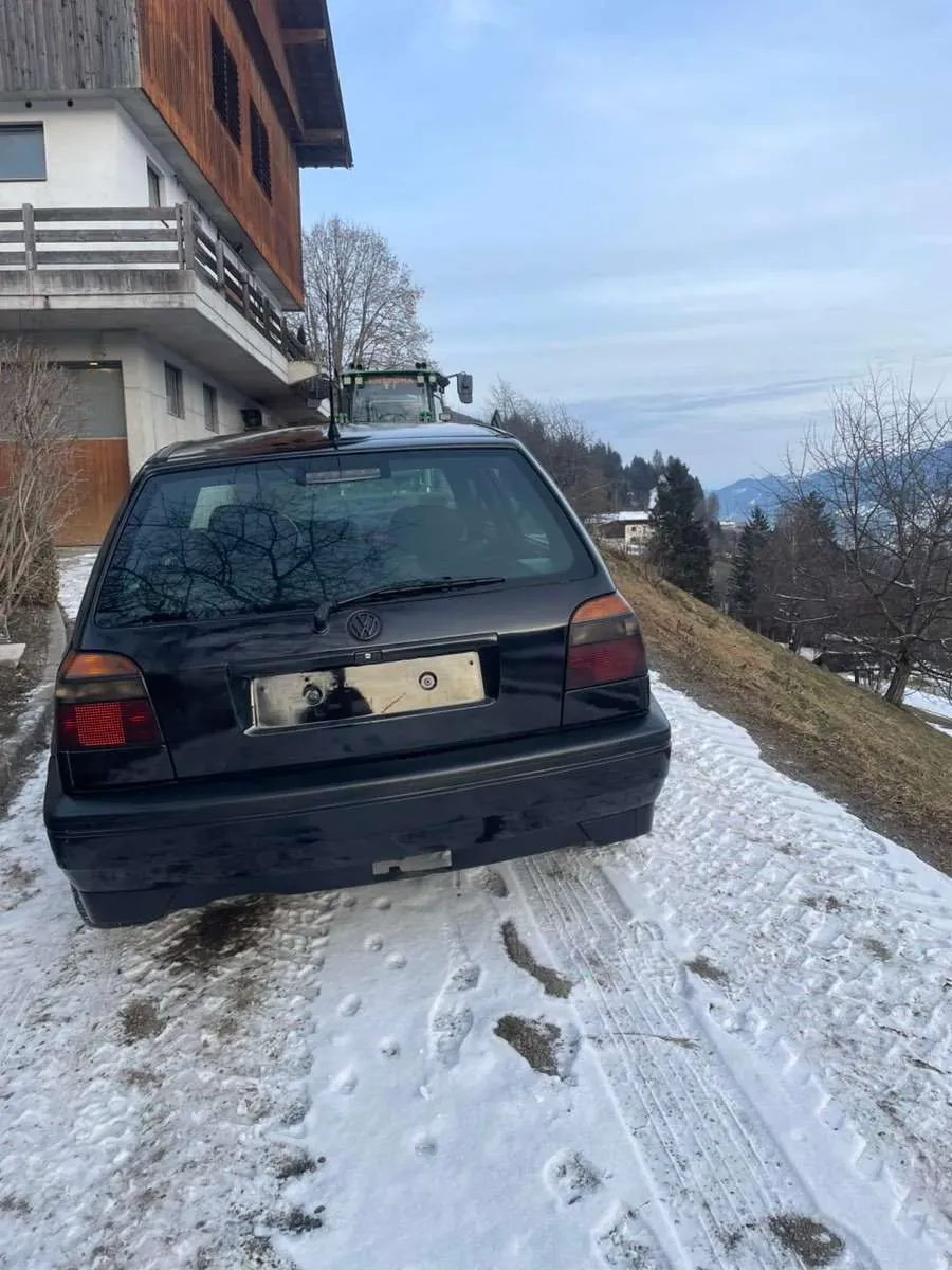 Volkswagen Golf 1997 photo 2