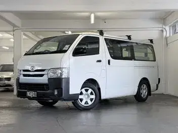 Toyota Hiace 2019 photo 2