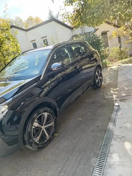 Peugeot 3008 2020 photo 3