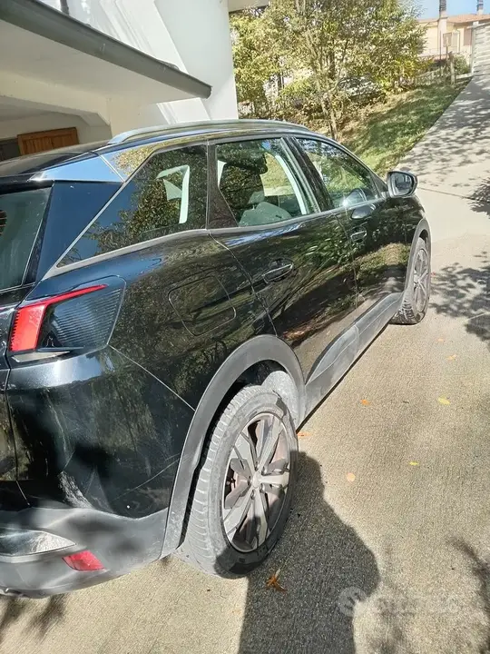 Peugeot 3008 2020 photo 2