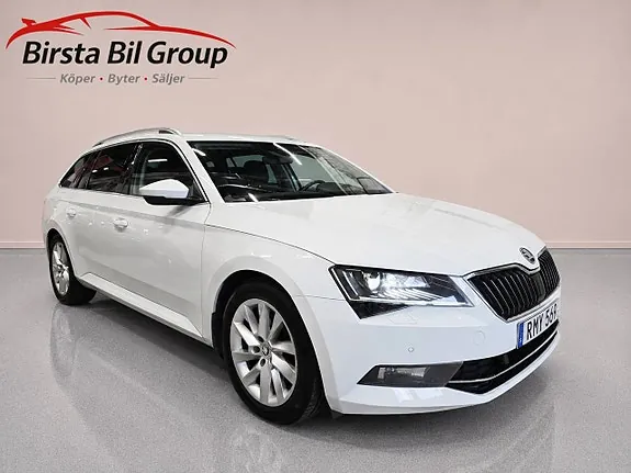 Skoda Superb 2018 photo 2