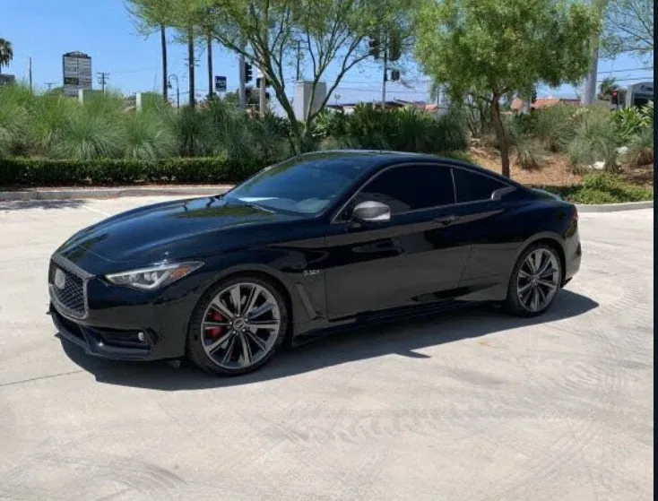 Infiniti Q60 2017 photo 2