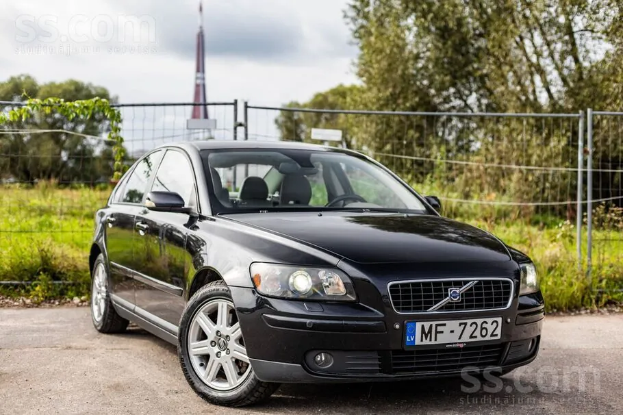 Volvo S60 2005 photo 2