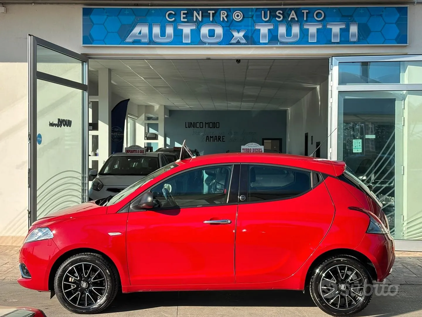 Lancia Ypsilon