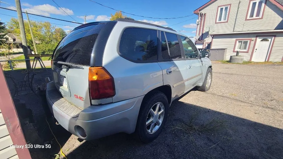 GMC Envoy 2008 photo 3