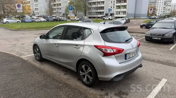 Nissan Pulsar 2014 photo 2