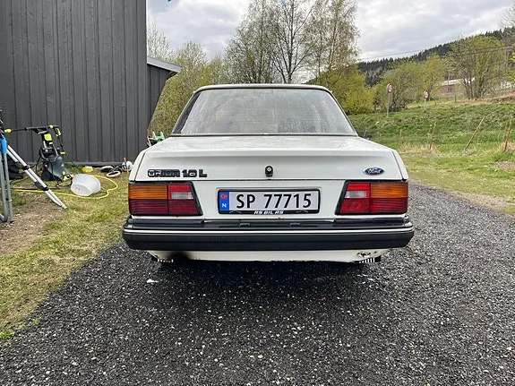 Ford Orion 1985 photo 4